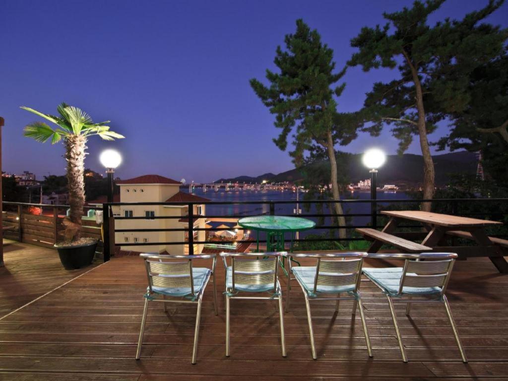 Hyacinth Pension Tongyeong Exterior photo